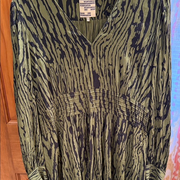 Stylish Olive and Black Zebra Print Dress - Picture 4 of 5